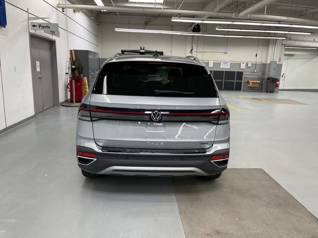 New 2026 Volkswagen Taos SEL AWD/4WD image 3