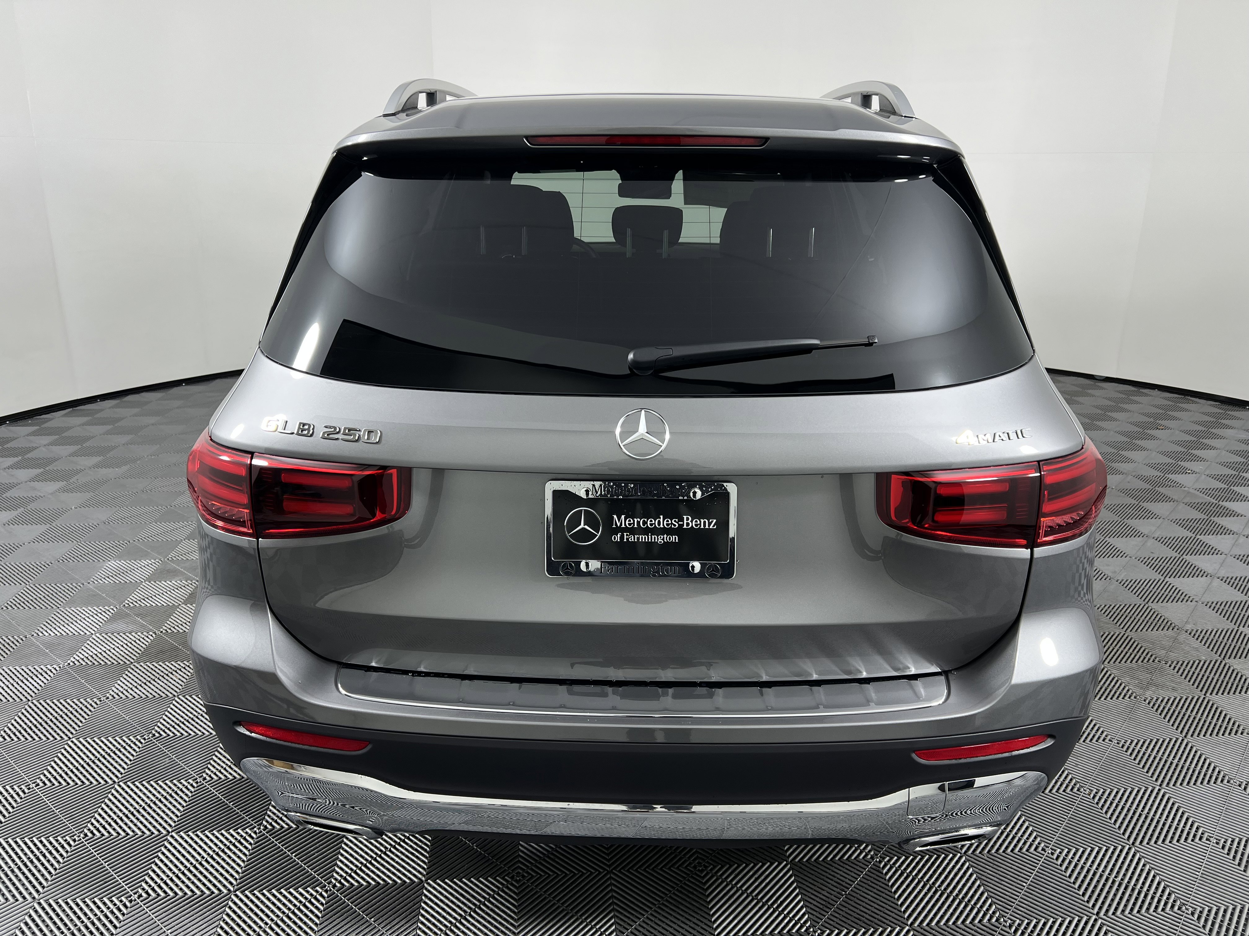 New 2026 Mercedes-Benz GLB 250 4MATIC image 11
