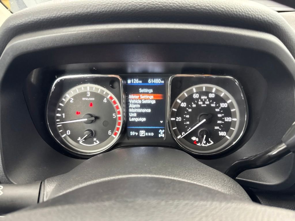 Used 2019 Nissan Titan SV AWD/4WD image 16