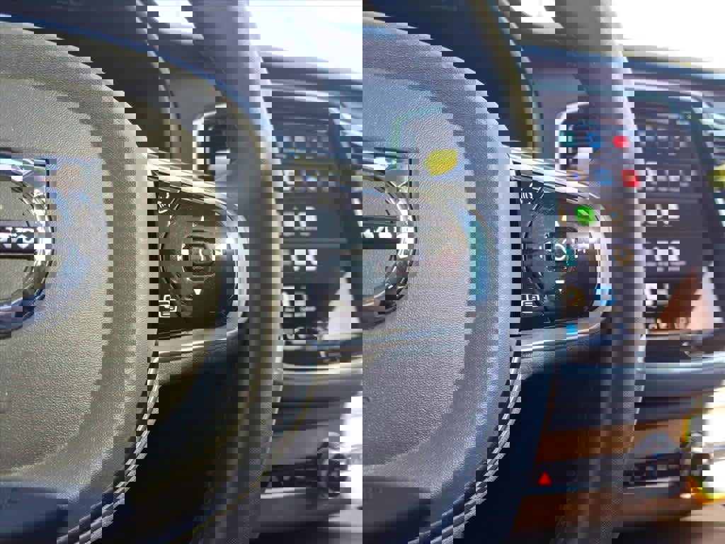 Used 2024 Volvo XC90 B6 Plus w/ Protection Package Premier image 22