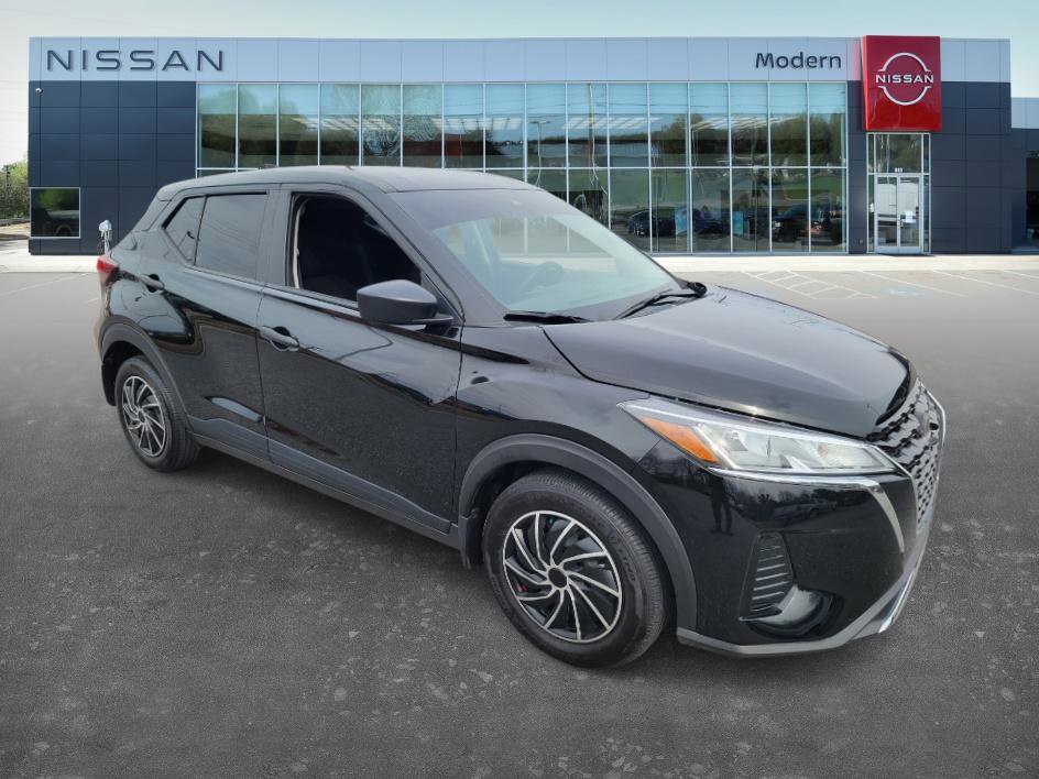 Certified 2024 Nissan Kicks S image 3