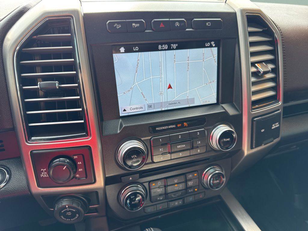 Used 2017 Ford F150 Platinum w/ Equipment Group 701A Luxury image 20