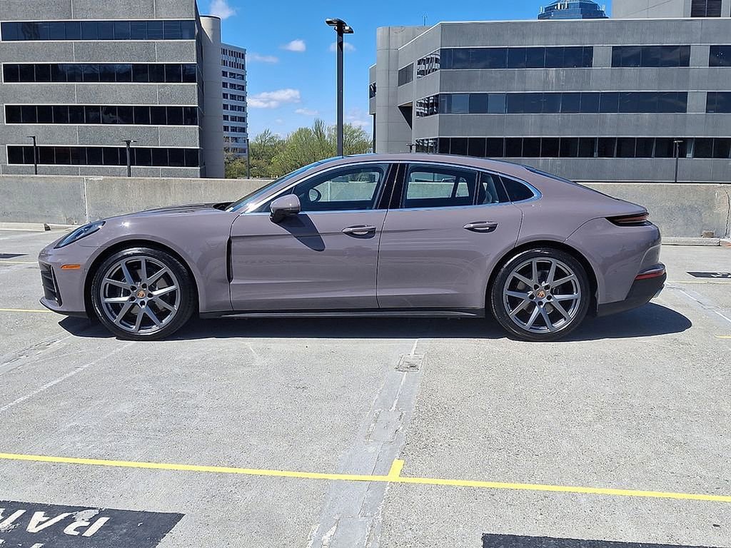 Used 2025 Porsche Panamera 4 image 2