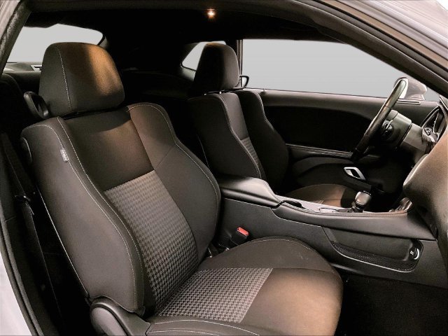 Used 2022 Dodge Challenger GT w/ Blacktop Package AWD/4WD image 7