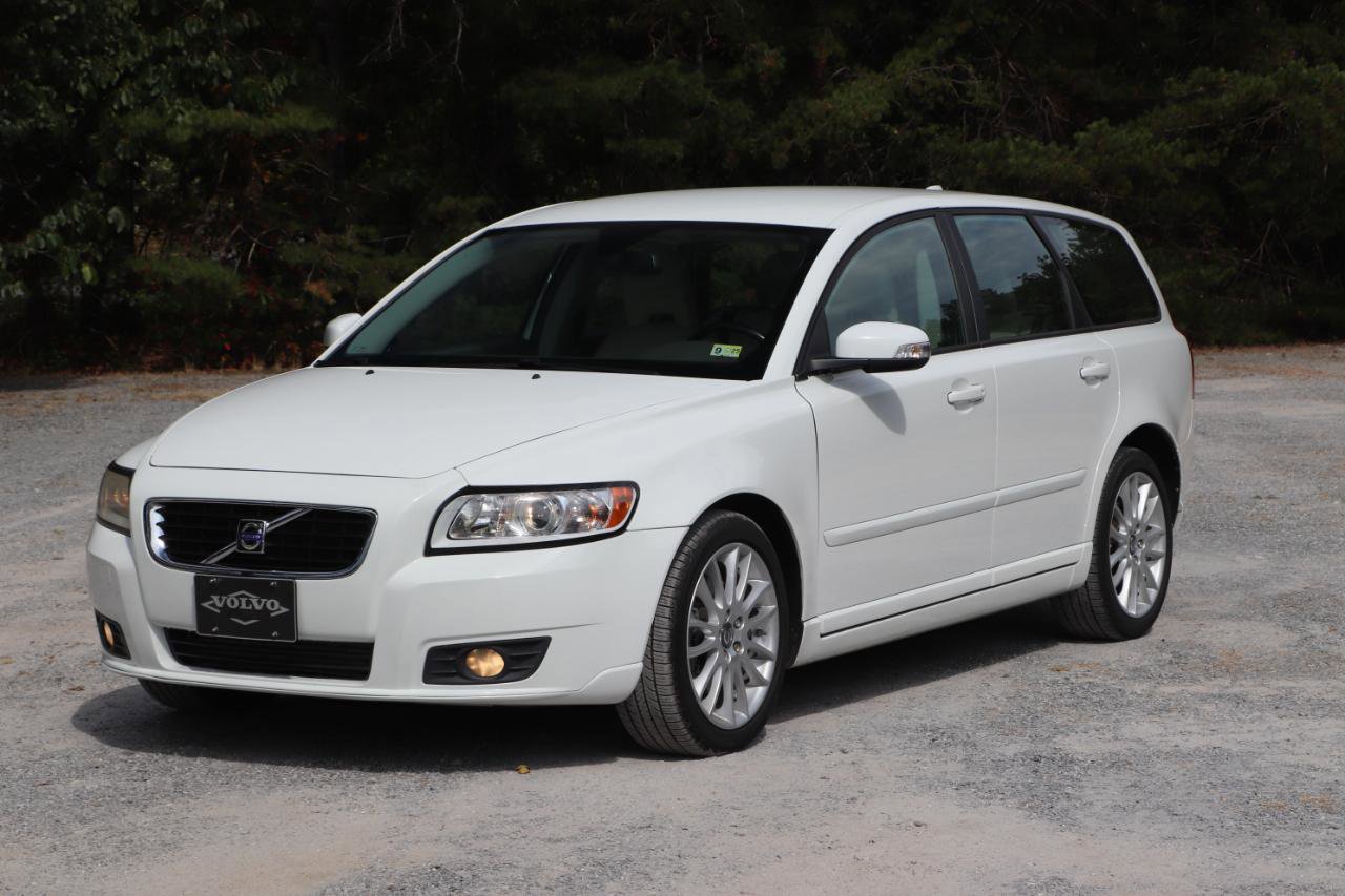 Used 2011 Volvo V50 T5 FWD image 30