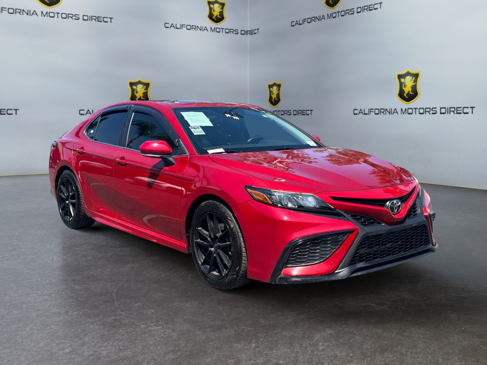 Used 2021 Toyota Camry SE w/ Cold Weather Package AWD/4WD image 7