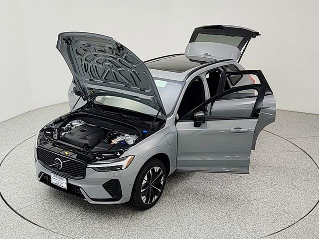 New 2026 Volvo XC60 T8 Plus w/ Climate Package AWD/4WD image 37