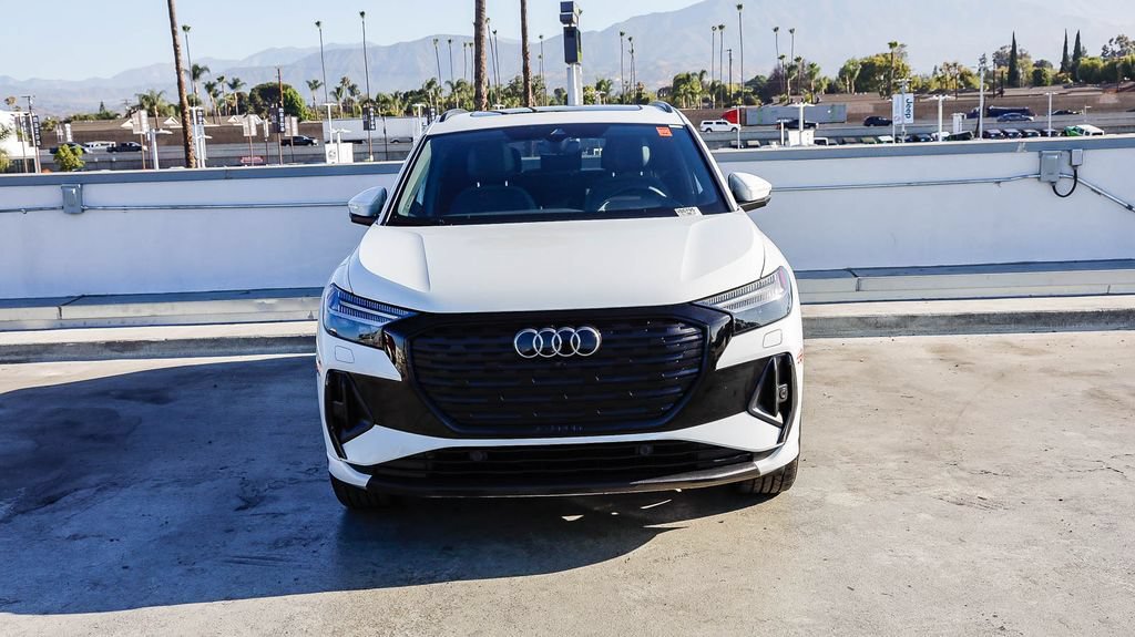 Used 2023 Audi Q4 e-tron Prestige AWD/4WD image 3
