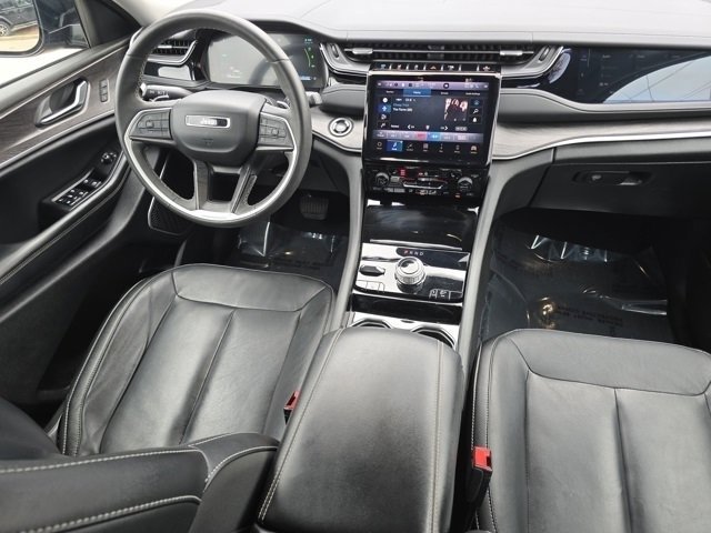 Used 2022 Jeep Grand Cherokee Limited 4xe image 41