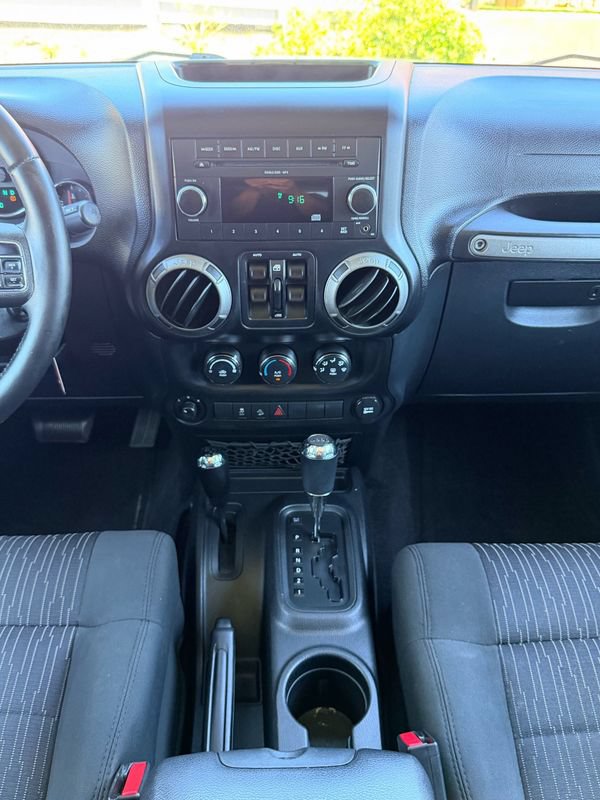 Used 2011 Jeep Wrangler Unlimited Sport AWD/4WD image 31