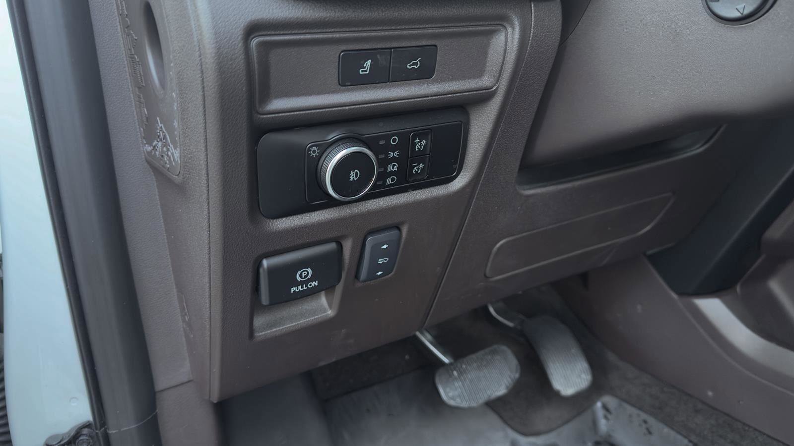 Used 2024 Ford Expedition Max King Ranch image 16