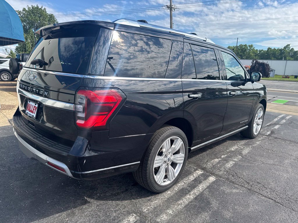 Used 2023 Ford Expedition Platinum AWD/4WD image 10