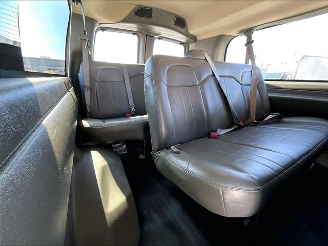 Used 2024 Chevrolet Express 3500 LS RWD image 15