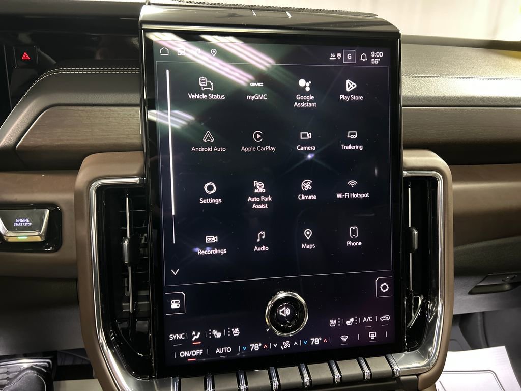 New 2026 GMC Yukon XL Denali Ultimate w/ LPO, Floor Liner Package AWD/4WD image 15