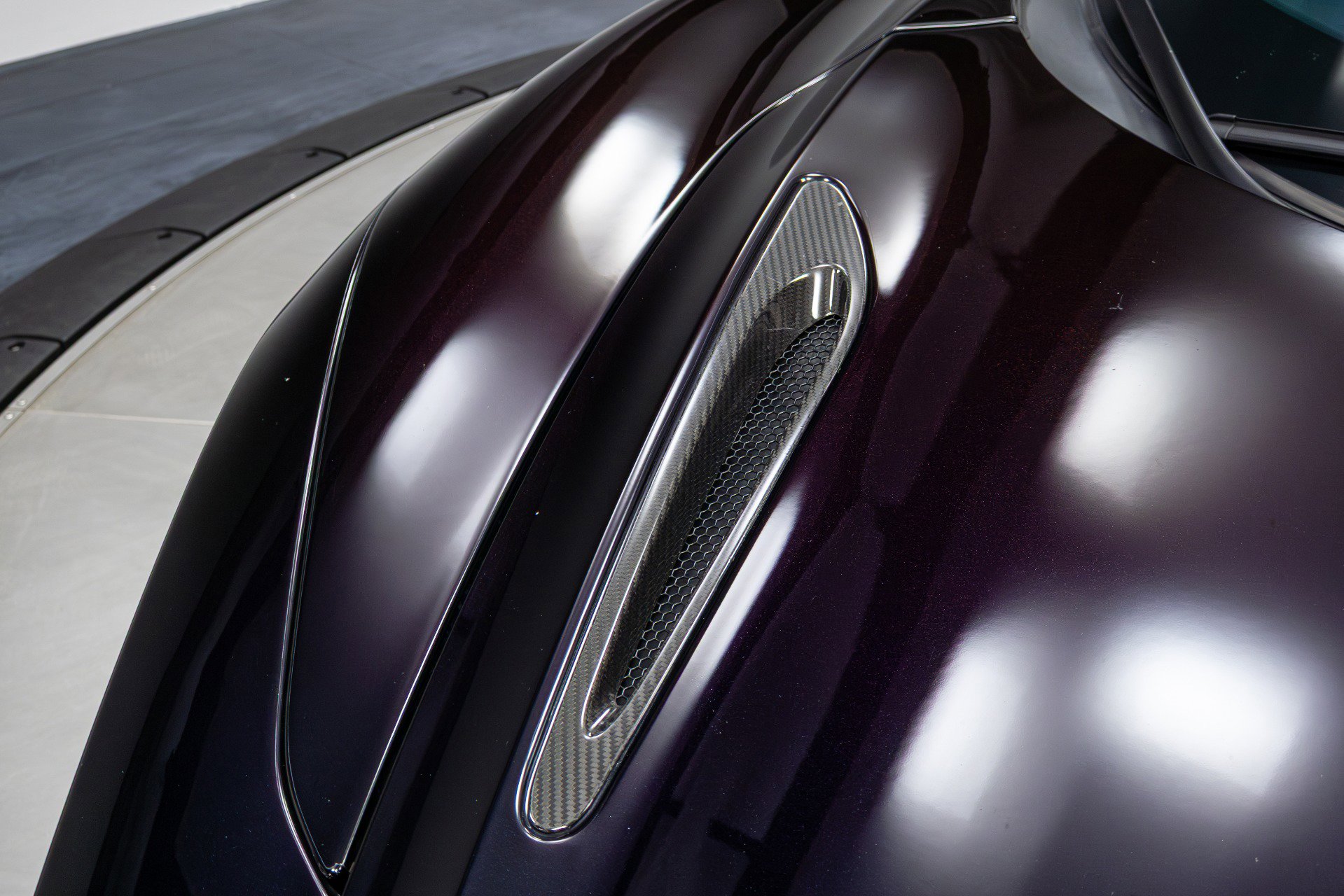 Used 2019 McLaren 720S Luxury RWD image 43