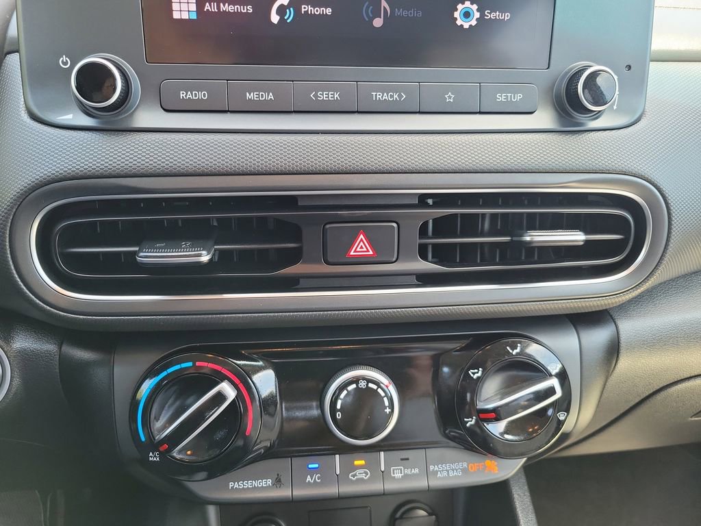 Used 2023 Hyundai Kona SEL FWD image 21