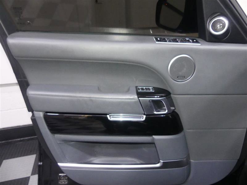 Used 2015 Land Rover Range Rover Long Wheelbase Autobiography image 18