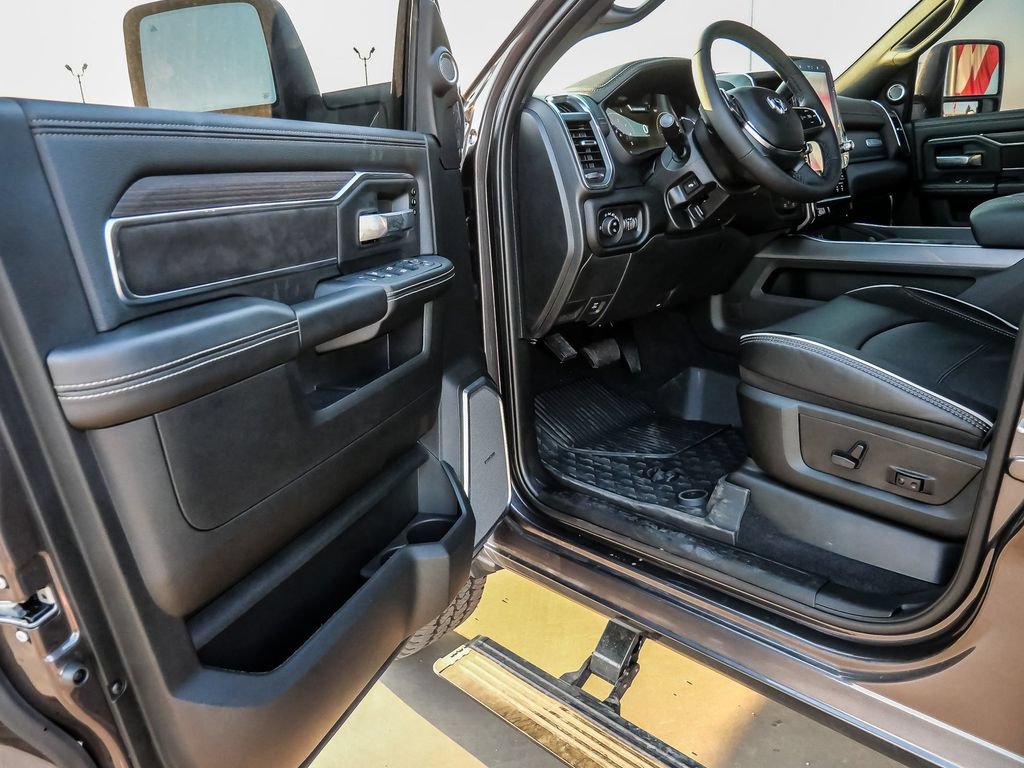 New 2026 RAM 2500 Laramie AWD/4WD image 38