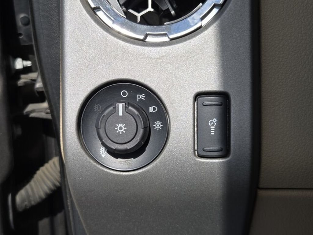 Used 2016 Ford F250 Lariat w/ Lariat Interior Package AWD/4WD image 30