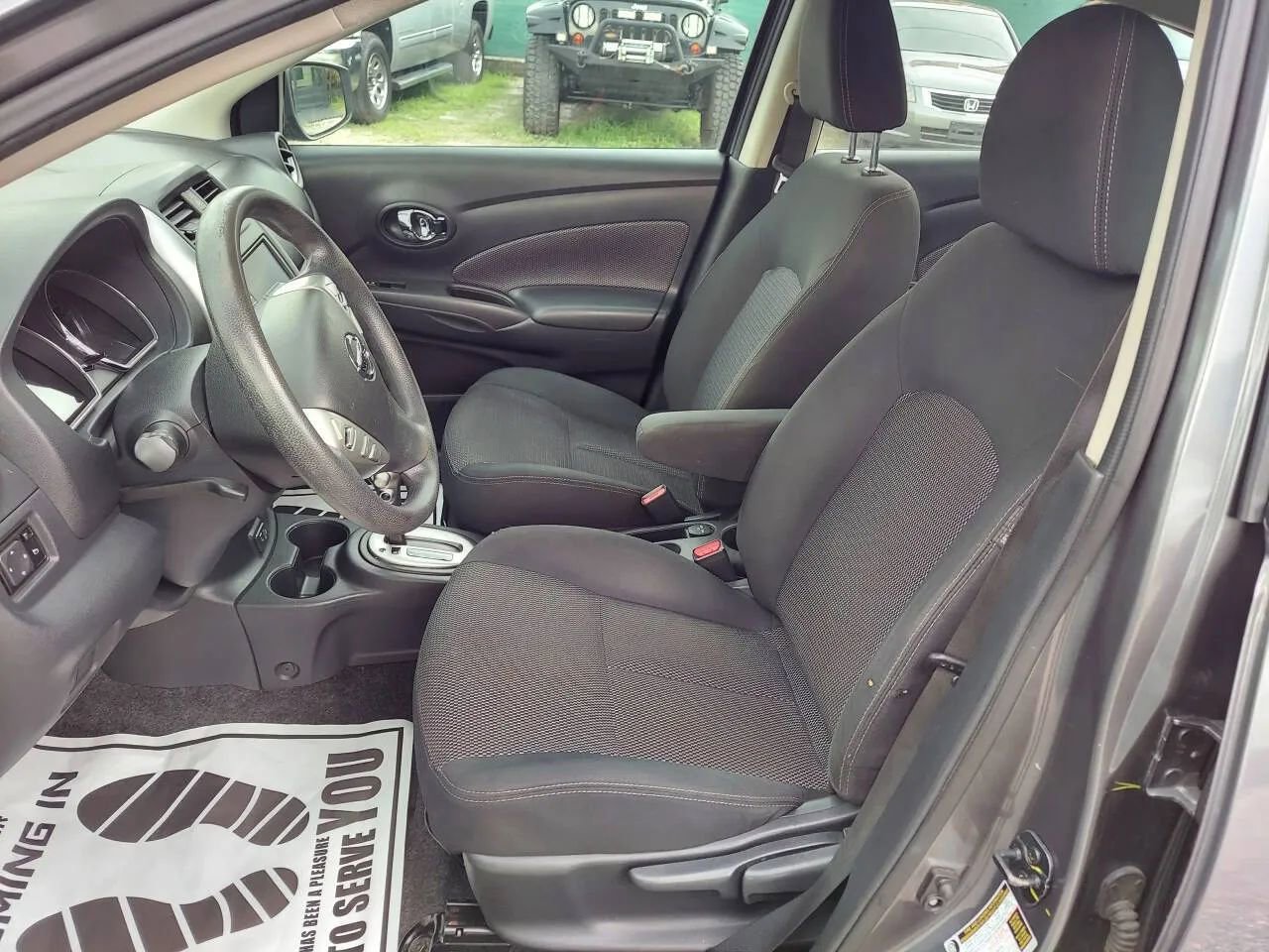 Used 2019 Nissan Versa SV image 11