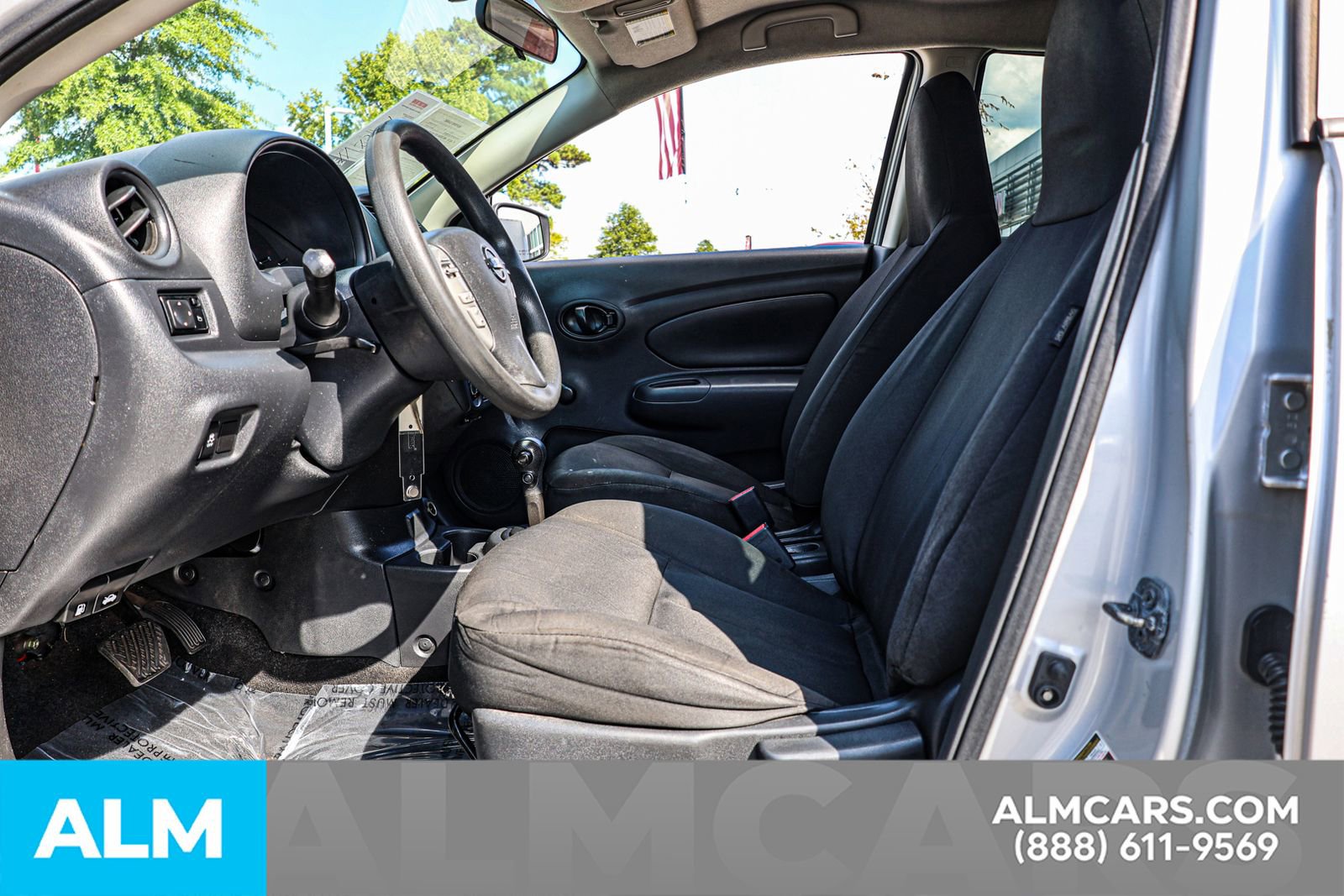 Used 2017 Nissan Versa S Plus image 18