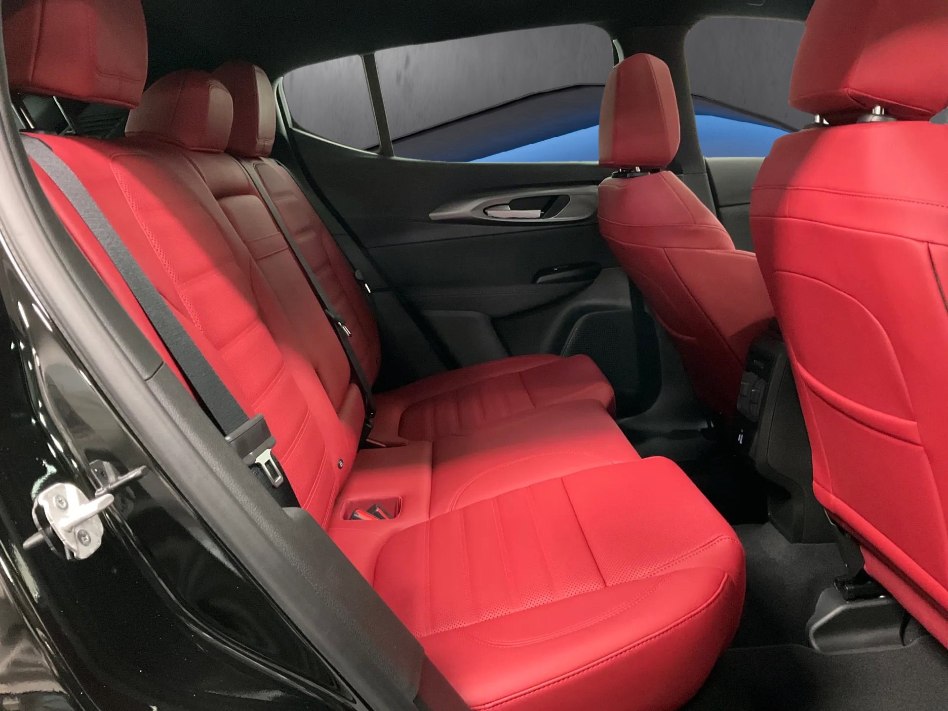 New 2026 Alfa Romeo Tonale w/ Red Premium Package image 11