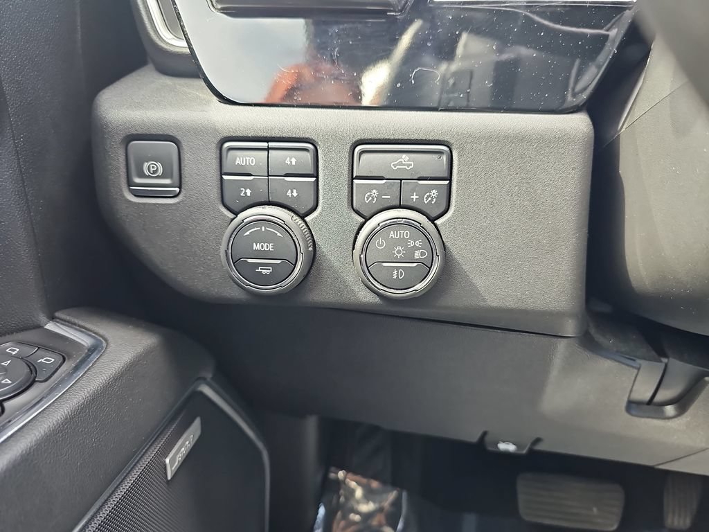 Used 2024 Chevrolet Silverado 1500 RST AWD/4WD image 35