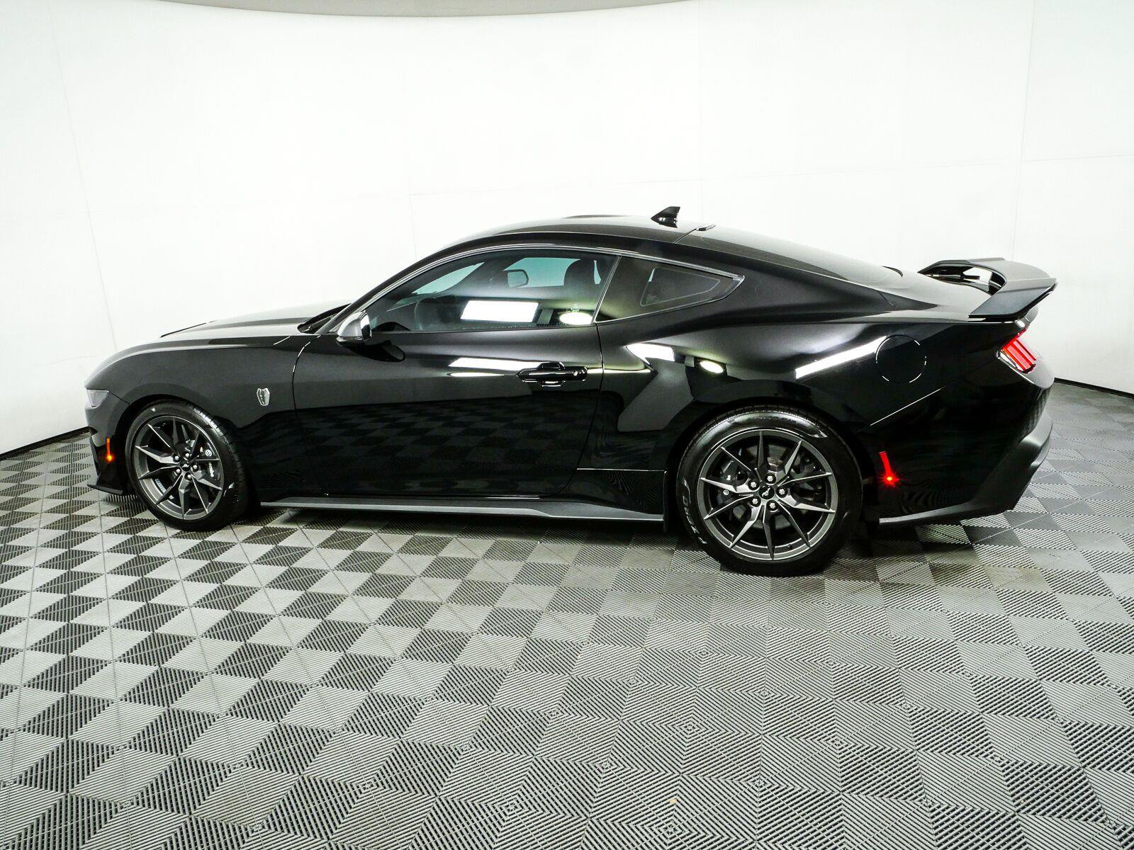 Used 2024 Ford Mustang Dark Horse RWD image 25