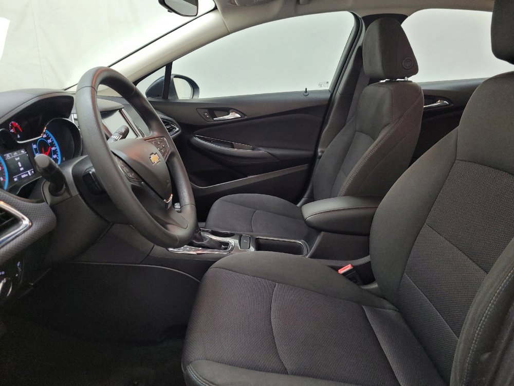 Used 2017 Chevrolet Cruze LT w/ Convenience Package FWD image 17