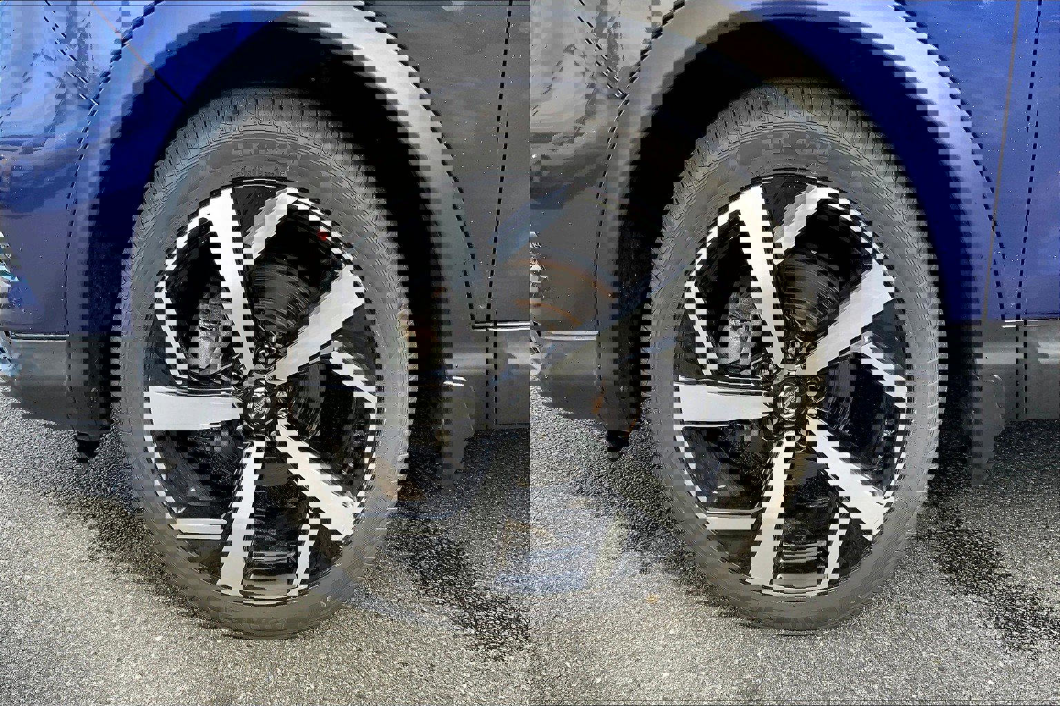 Used 2021 Nissan Rogue Sport SL w/ Premium Package image 10