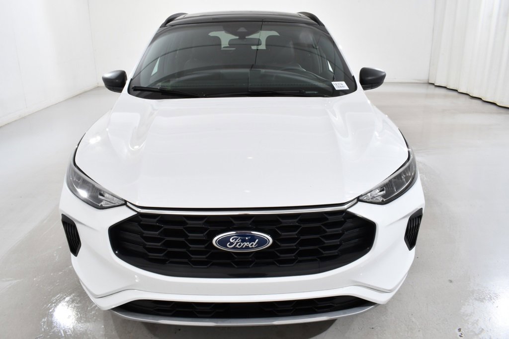Used 2023 Ford Escape ST-Line w/ Tech Pack #1 image 3