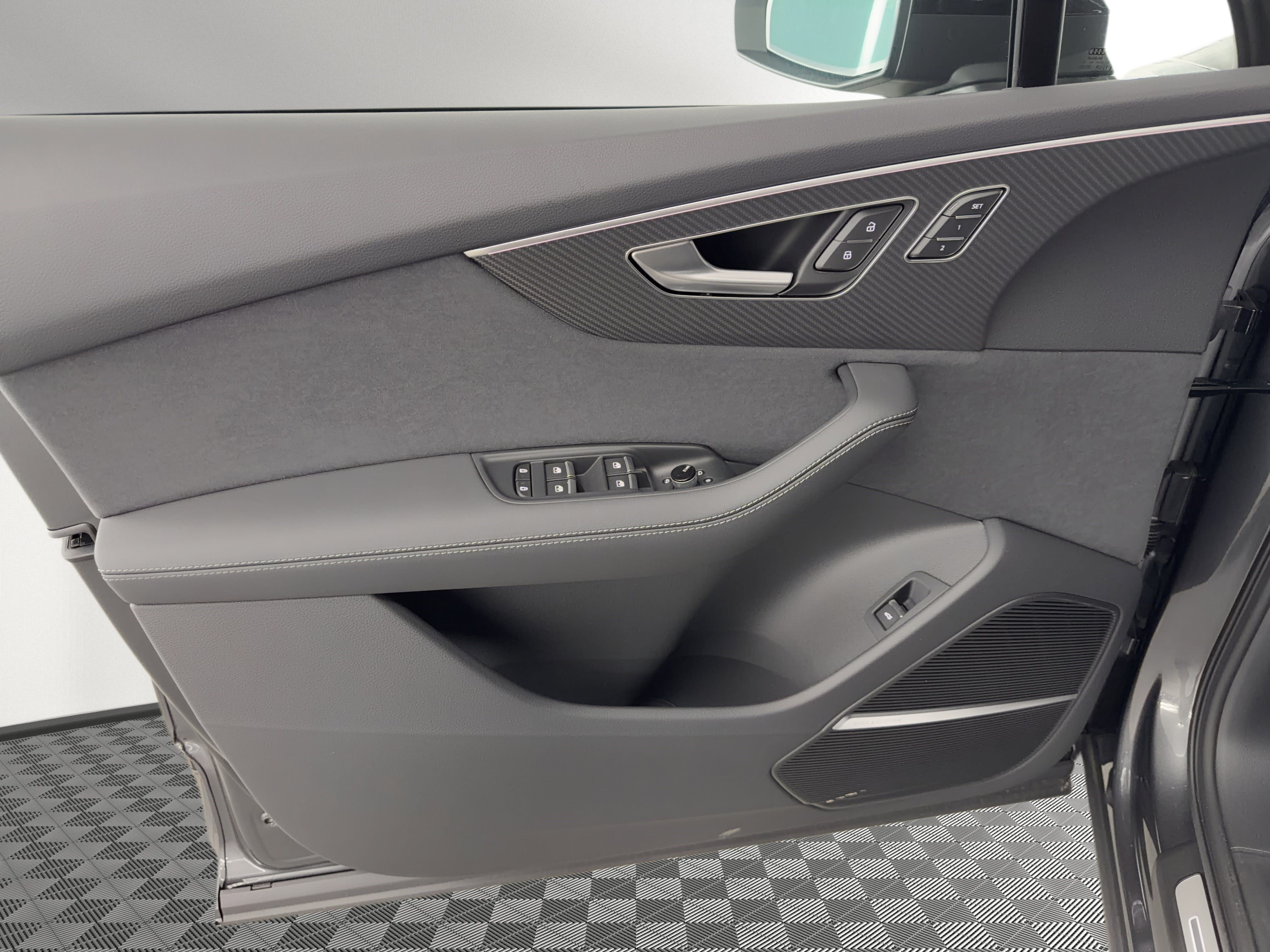 New 2026 Audi SQ7 Premium Plus AWD/4WD image 14