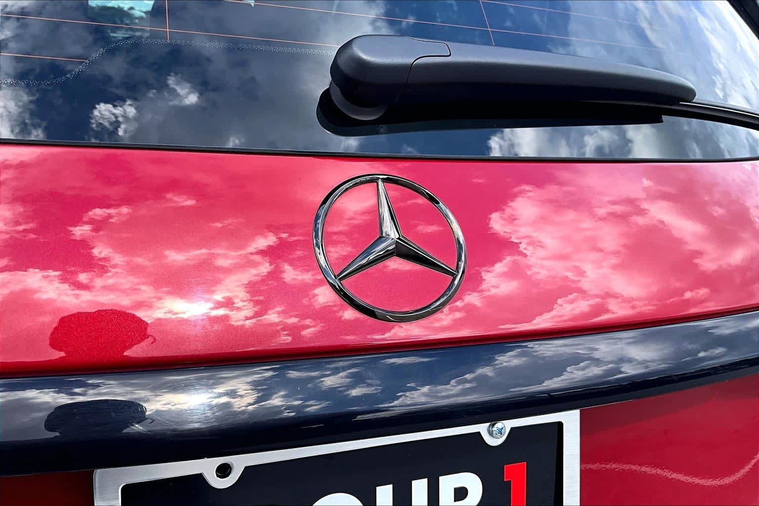 Used 2024 Mercedes-Benz GLC 43 AMG 4MATIC image 10