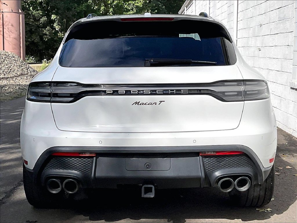 Certified 2023 Porsche Macan Turbo AWD/4WD image 9