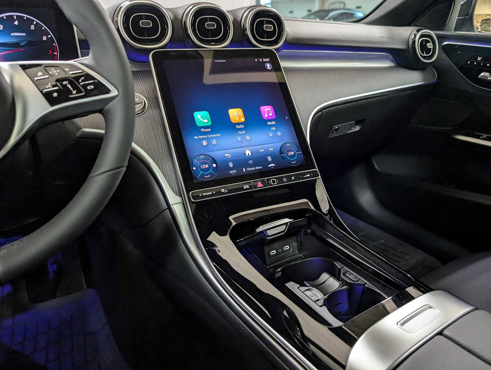 Used 2025 Mercedes-Benz C 300 4MATIC Sedan image 30