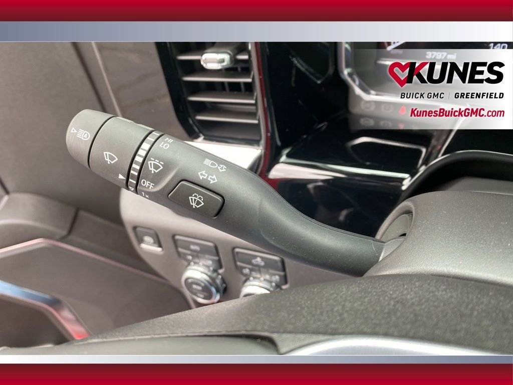 Used 2024 GMC Sierra 1500 Elevation image 29