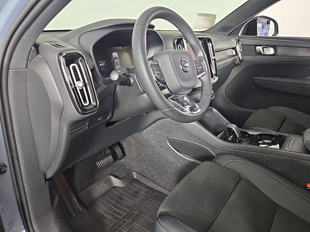 Certified 2023 Volvo XC40 Recharge Plus w/ Protection Package Premier AWD/4WD image 21