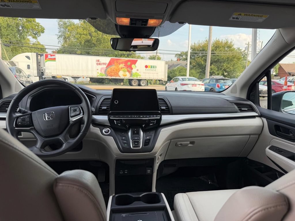Used 2025 Honda Odyssey EX-L image 21