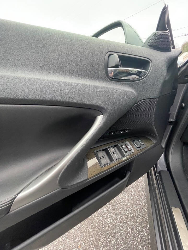 Used 2012 Lexus IS 350C image 14