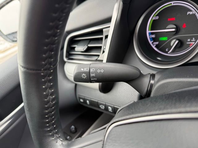 Used 2024 Toyota Camry SE image 23