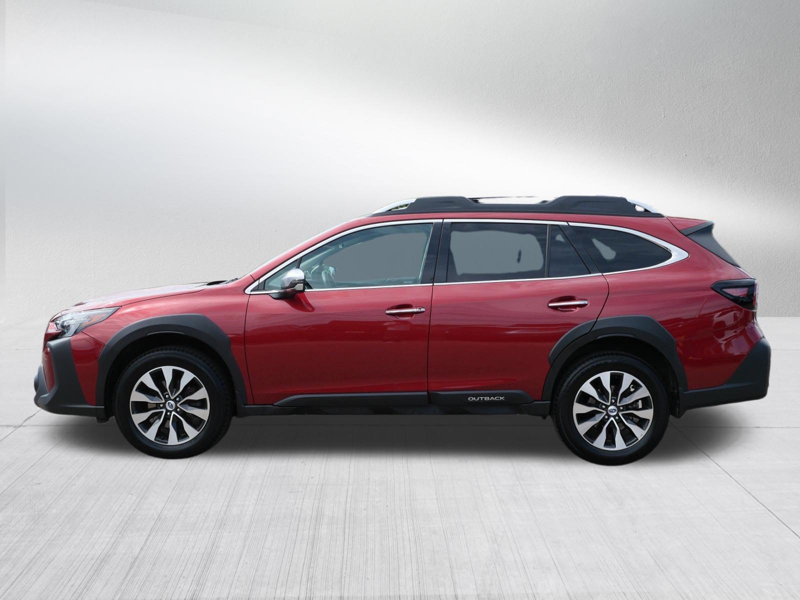Used 2024 Subaru Outback Touring AWD/4WD image 4