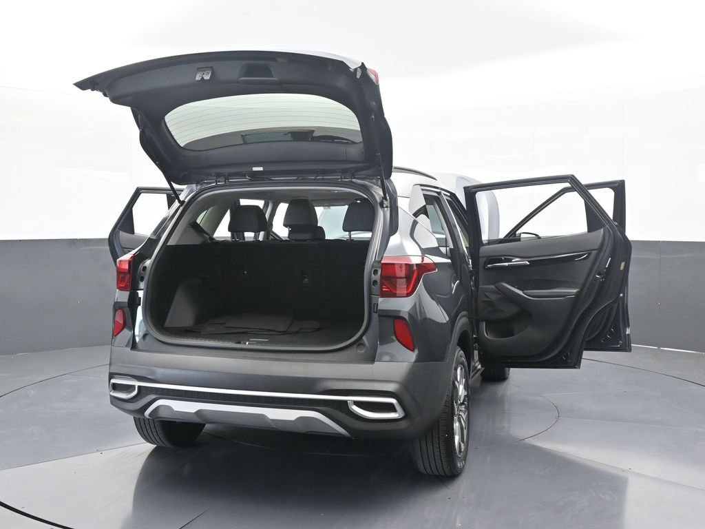 Used 2022 Kia Seltos EX image 78