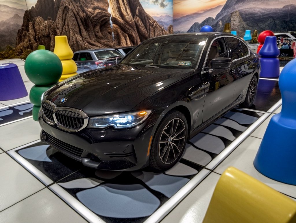 Used 2021 BMW 330i xDrive Sedan w/ Premium Package AWD/4WD image 1