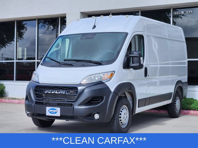 Used 2025 RAM ProMaster 2500 w/ Convenience Group FWD image 3