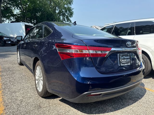 Used 2013 Toyota Avalon Limited w/ Technology Pkg FWD image 4