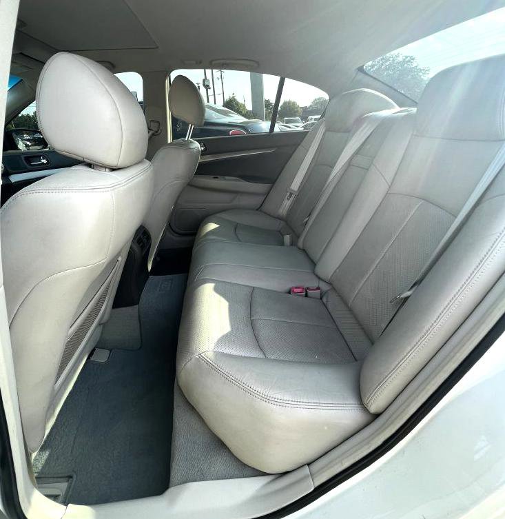 Used 2013 INFINITI G37 Journey w/ Premium Pkg image 10