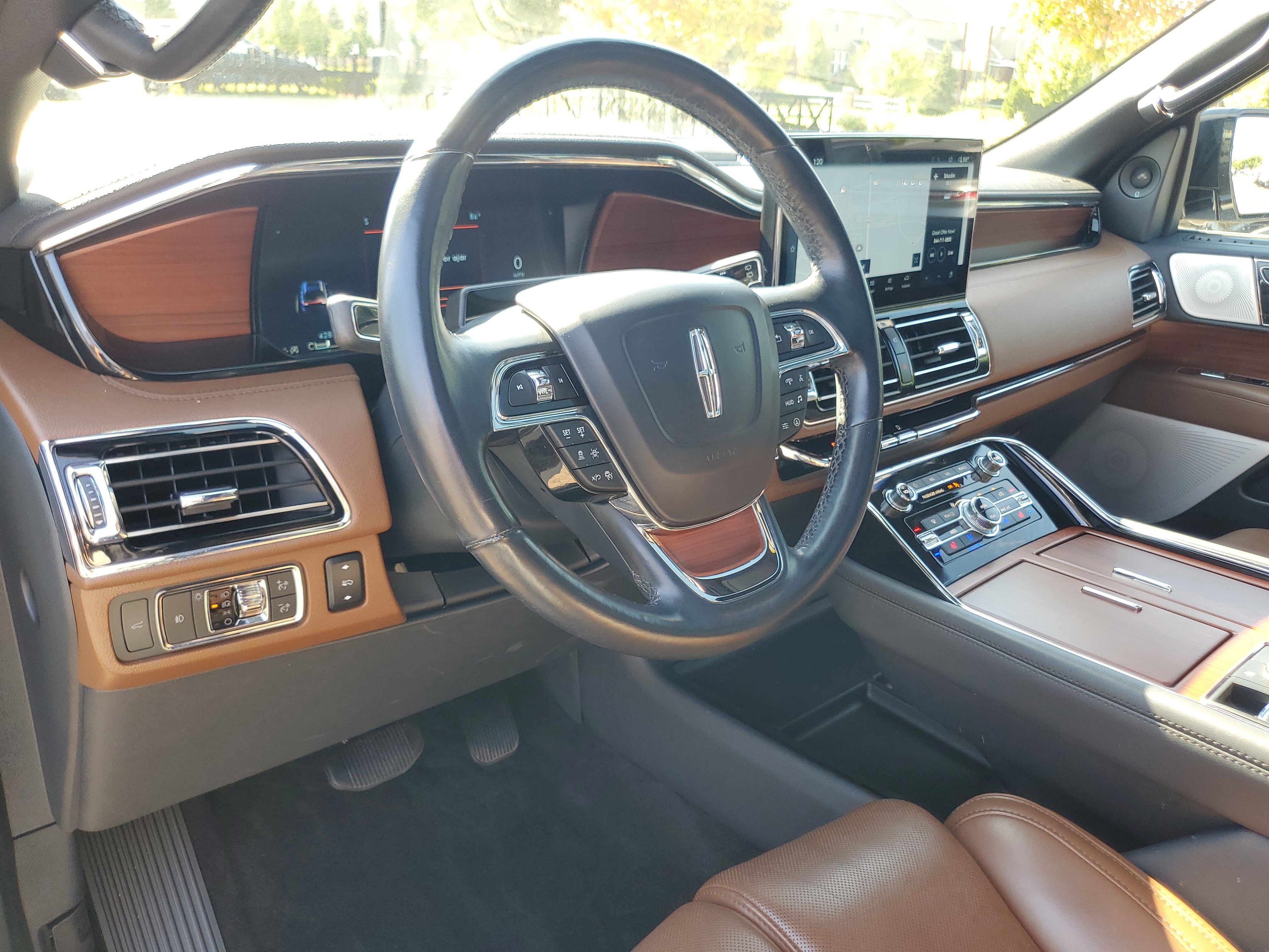 Certified 2022 Lincoln Navigator Reserve image 13