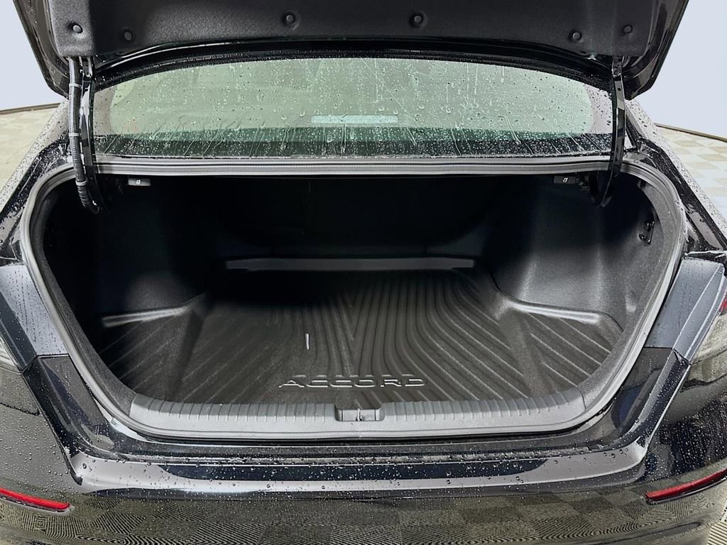Certified 2025 Honda Accord SE image 16