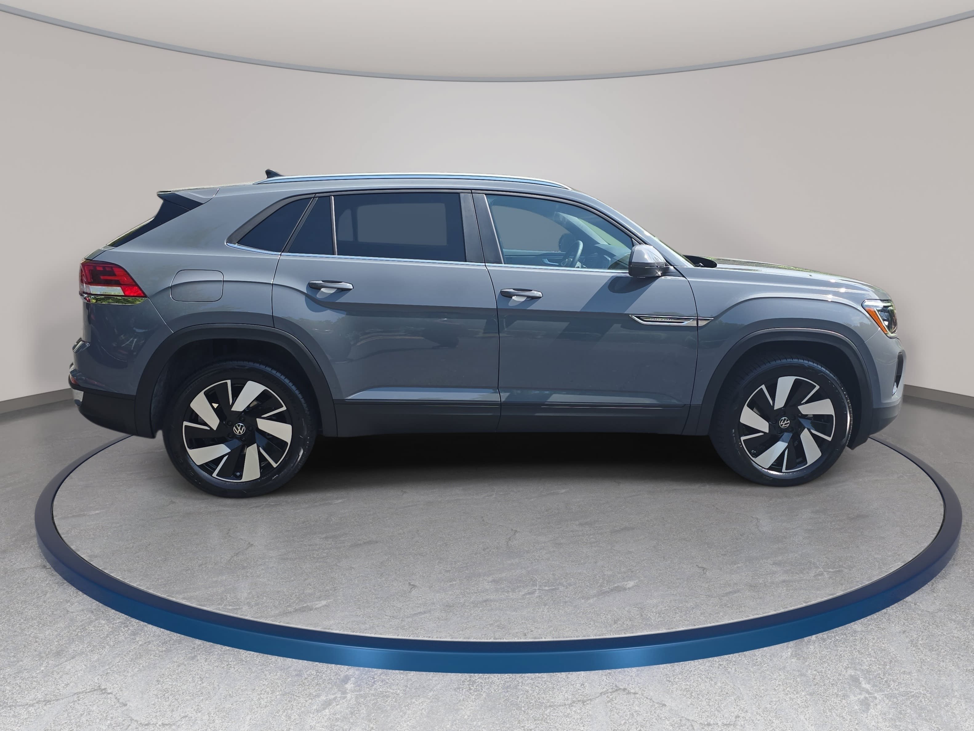 New 2026 Volkswagen Atlas Cross Sport SE AWD/4WD image 4
