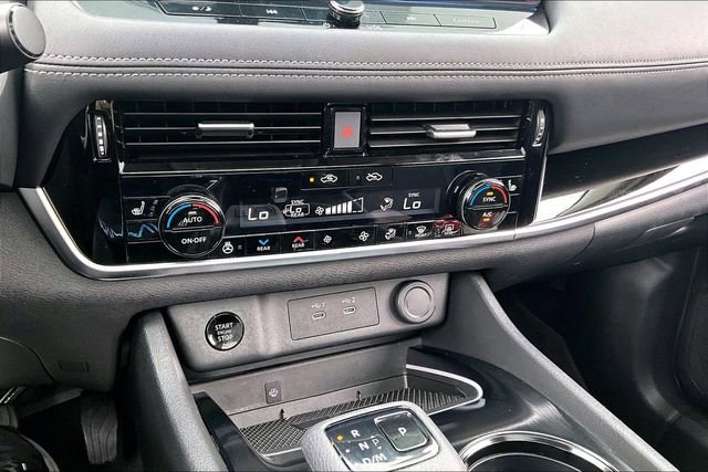 Certified 2025 Nissan Rogue SL w/ Tech Package image 24